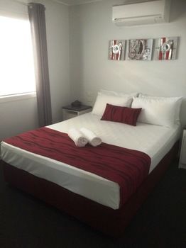 Alex Beach Cabins - Accommodation Nelson Bay 4
