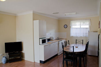 Baybrook Motor Inn & Apartments - Accommodation Nelson Bay 29