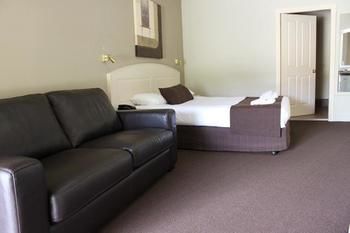 Bowen Inn Motel - Accommodation Nelson Bay 10