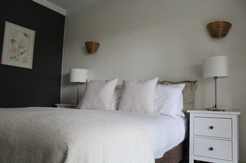 Elfin Hill Country Accommodation - Accommodation Nelson Bay 9