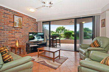 Windward Passage Holiday Apartments - Accommodation Nelson Bay 35