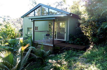 Treetops Accommodation Montville - Accommodation Nelson Bay 52