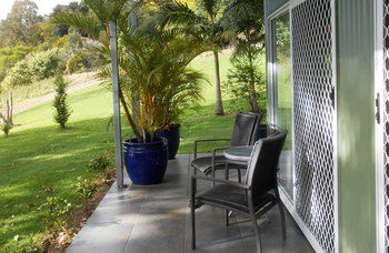 Treetops Accommodation Montville - Accommodation Nelson Bay 58