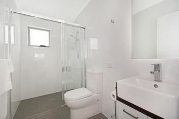 Cooroy Luxury Motel Apartments Noosa - Accommodation Nelson Bay 2