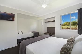 Cooroy Luxury Motel Apartments Noosa - Accommodation Nelson Bay 7