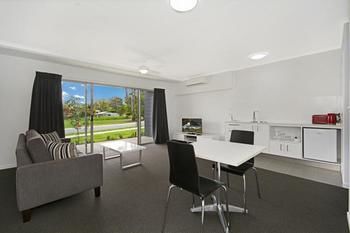 Cooroy Luxury Motel Apartments Noosa - Accommodation Nelson Bay 16