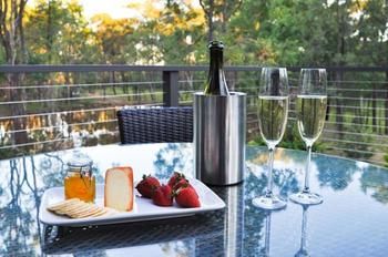 Deja Vu Estate - Accommodation Nelson Bay 3