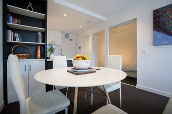 Anchor On Little Collins - Southern - Accommodation Nelson Bay 41