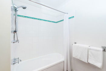 The Brighton Apartments - Accommodation Nelson Bay 10