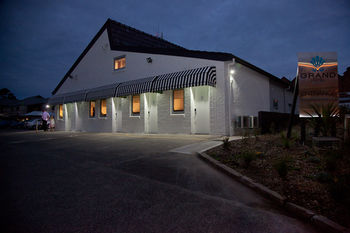 Grand Hotel Wyong - Accommodation Nelson Bay 10