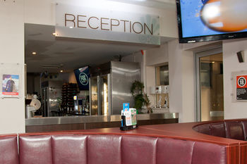 Grand Hotel Wyong - Accommodation Nelson Bay 12