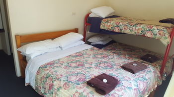 Wisemans Inn Hotel - Accommodation Nelson Bay 2