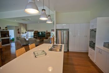 Moonee Beach Executive Retreat - Accommodation Nelson Bay 22