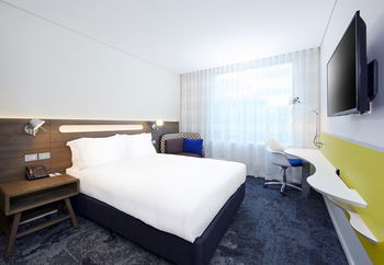 Holiday Inn Express Sydney Macquarie Park - Accommodation Nelson Bay 3