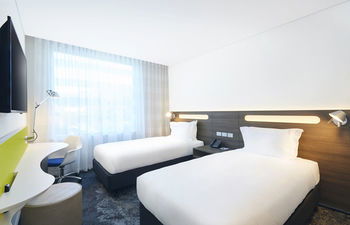 Holiday Inn Express Sydney Macquarie Park - Accommodation Nelson Bay 8