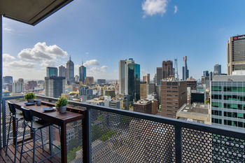 UrbanMinder @ La Banque - Nelsons Bay Accommodation 2