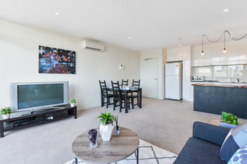 UrbanMinder @ La Banque - Nelsons Bay Accommodation 7