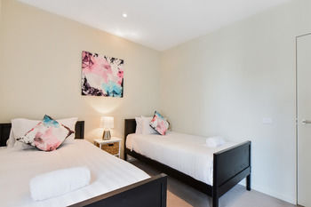 UrbanMinder @ La Banque - Nelsons Bay Accommodation 15
