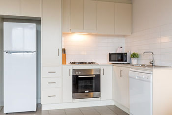 Aria Hotel Apartments - Clarendon - Accommodation Nelson Bay 7