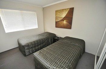 North Ryde 37 Cull Furnished Apartment - Accommodation Nelson Bay 3