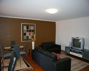 North Ryde 37 Cull Furnished Apartment - Accommodation Nelson Bay 11
