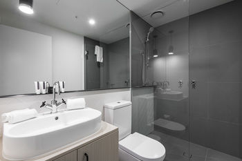 Playhouse Apartments - Accommodation Nelson Bay 6