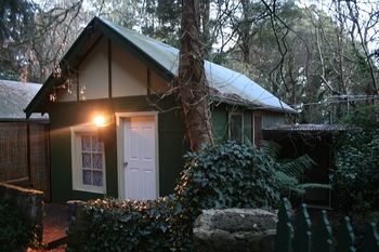 Lotus Lodges - Accommodation Nelson Bay 7