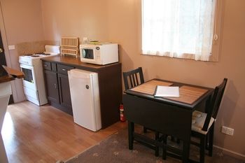 Lotus Lodges - Accommodation Nelson Bay 8