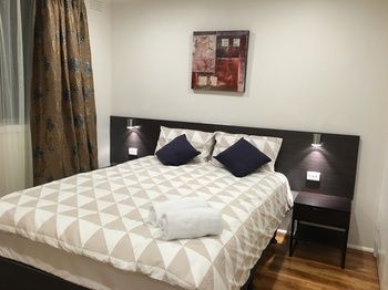 Ivy Units Glen Waverley - Accommodation Nelson Bay 2