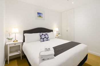 UrbanMinder At SQ - Nelsons Bay Accommodation 3