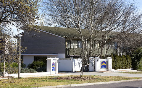 BEST WESTERN Tall Trees Canberra - Accommodation Nelson Bay 0