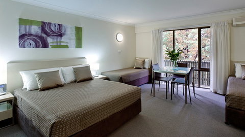 BEST WESTERN Tall Trees Canberra - Accommodation Nelson Bay 7