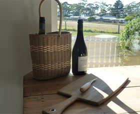 Little Holkham - Accommodation Nelson Bay 2