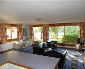Orford Prosser Holiday Units - Accommodation Nelson Bay 4