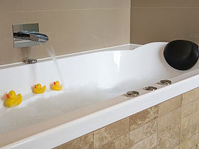 Clydesdale Manor - Accommodation Nelson Bay 2
