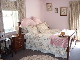 Old Colony Inn (Bed And Breakfast & Accommodation) - Accommodation Nelson Bay 0