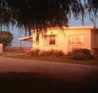 Fairview Bed and Breakfast Cottage - Accommodation Nelson Bay