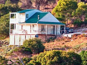 Flinders Island TAS Accommodation Nelson Bay