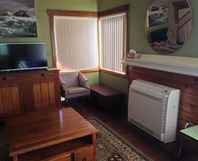 The Tickled Trout - Accommodation Nelson Bay 3