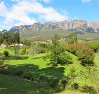 Mount Roland Country Lodge - Accommodation Nelson Bay