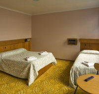 Somerset Hotel - Accommodation Nelson Bay