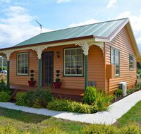 Grand Ole Topiary Cottage - Accommodation Nelson Bay