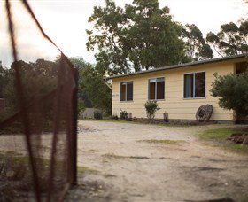 Shuckers Cottages - Accommodation Nelson Bay 0