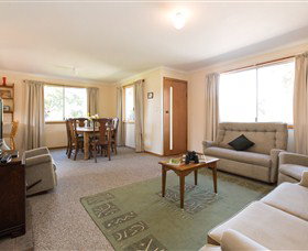 Shuckers Cottages - Accommodation Nelson Bay 3