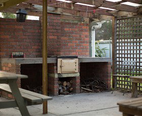 Shuckers Cottages - Accommodation Nelson Bay 5