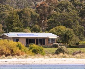 Beach And Boat Accommodation - Accommodation Nelson Bay 1