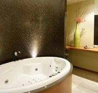 Hepburn Spa Pavilions - Saffron - Accommodation Nelson Bay