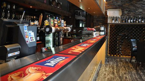 Brougham Arms Hotel - Accommodation Nelson Bay 1