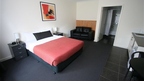 Best Western Hamilton Lakeside Motel - Accommodation Nelson Bay 1