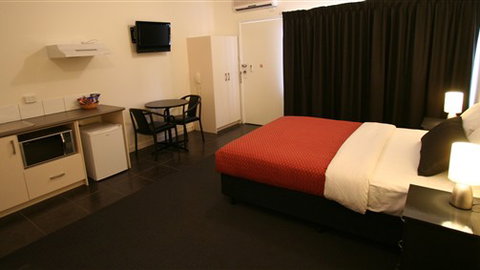 Best Western Hamilton Lakeside Motel - Accommodation Nelson Bay 2